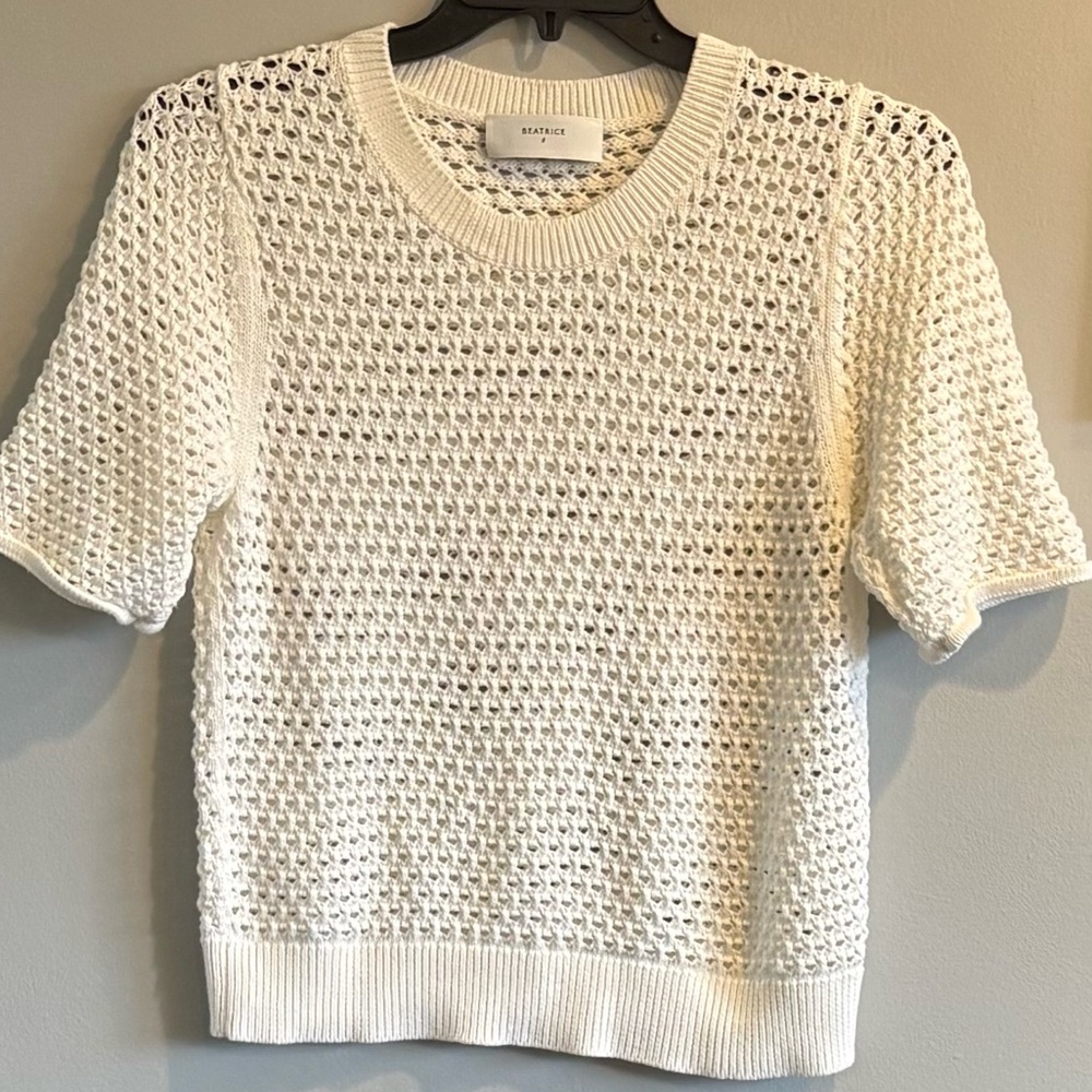 Beatrice b Cream Crotchet Short Sleeve Sweater Size Small